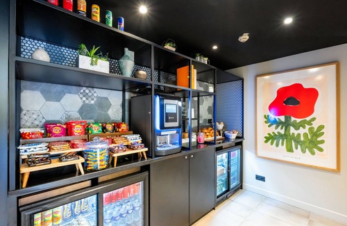 10th Arrondissement House | Staycity Aparthotels, Paris Gare De l'Est