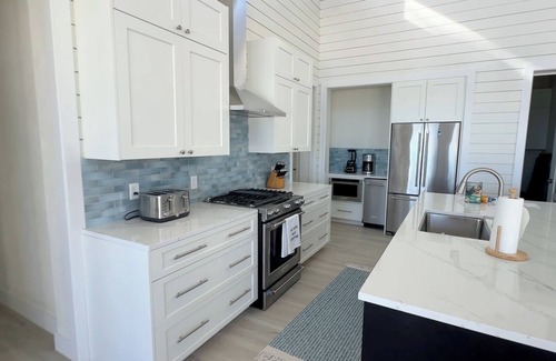 Rokers Point House | Steps From the Water on One of The Most Beautiful Beaches in Exuma!