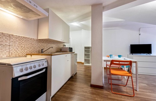 Peschiera del Garda Apartment | Studio Apartment "Civico22 - Mans 2" with Terrace & Wi-Fi