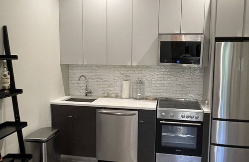 Bedford-Stuyvesant Apartment | Stylish 1 bedroom in the heart of Bed-Stuy Brooklyn!