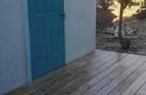 Governor's Harbour House | Sugar Cakes Tiny house