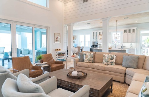 William's Town Villa | Suma Sands Villa, Beachfront w/heated pool, year-round beach, Tropic of Cancer
