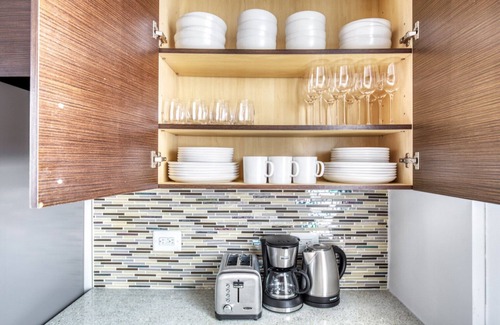 Kips Bay Apartment | Sunny Kips Bay 3BR w/Elevator & Doorman, near East River, by Blueground