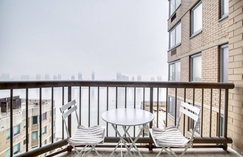 Kips Bay Apartment | Sunny Kips Bay 3BR w/Elevator & Doorman, near East River, by Blueground