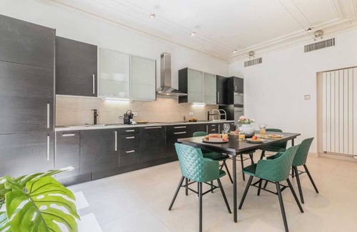 Champs-Elysees Apartment | Sweett | Cerisoles - Two Bedroom Apartment, Sleeps 6