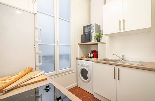Saint-Germain-des-Pres Apartment | Sweett | Saint Germain III