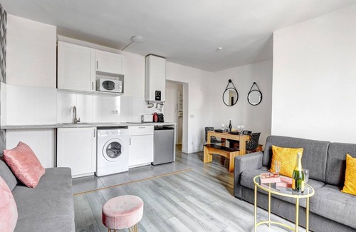 Montreuil Apartment | TBS 134 - Cozy Apartment in Bagnolet