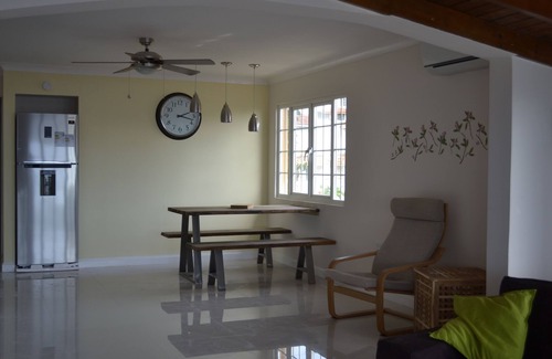 Mona Apartment | The Balcony, 2 bed apartment
