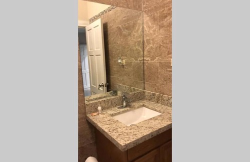 Kingston Apartment | The Sundown Apartments