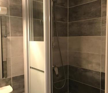 14th Arrondissement Hotel | Tipi