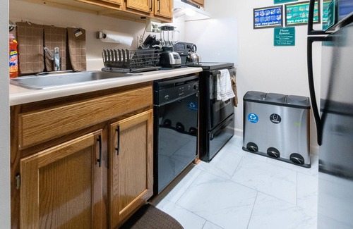 Bedford-Stuyvesant Apartment | Traveling Nurse & Healthcare Professional One Bedroom Fully Entire Apartment