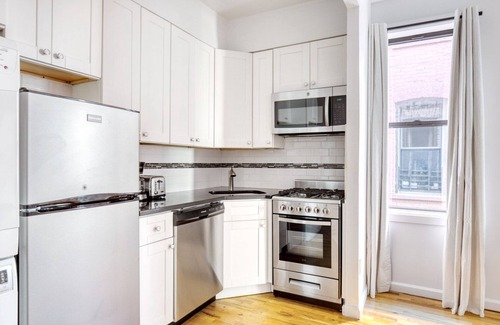 South Slope Apartment | Trendy Park Slope 2BR w/ W/D, nr Prospect Park, by Blueground