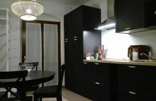 Verona City Centre Apartment | Verona up to you Panorama with car & bike places