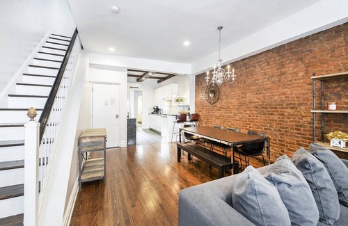 Kips Bay Apartment | Very NY - 4 Bedroom/3 Bathroom - excellent for large groups - lots of space