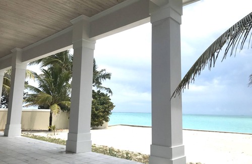 Treasure Cay House | Villa Blanca - Luxury 4 bedroom Beach House in Treasure Cay at Sunrise Point