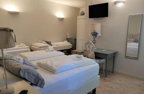 Cavalcaselle House | Villa Montenero