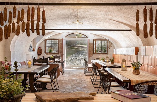 Caniezza House | Villa Premoli - Agriturismo di charme
