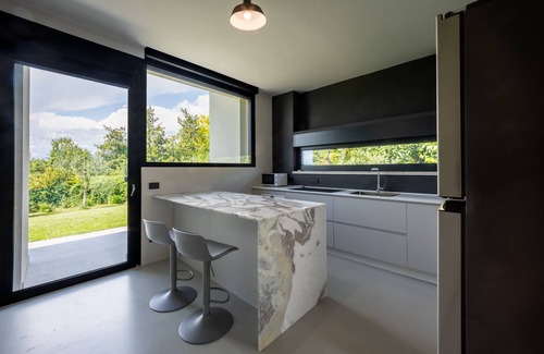 Gralaoni-Pralesi-Cisano Villa | Villa Roccolo luxury retreat overlooking the Garda Lake