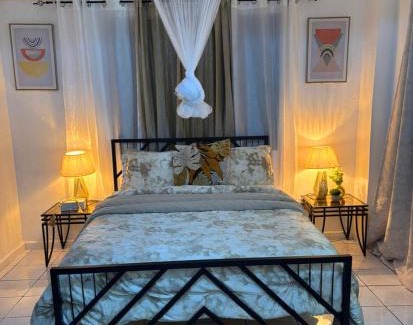 Kingston Apartment | Villa Solara Your Spacious, Central, Affordable Stay in Kingston