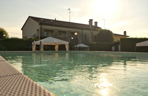Cimadolmo Villa | Villa with private pool between Venice and the Dolomites, max 13 people
