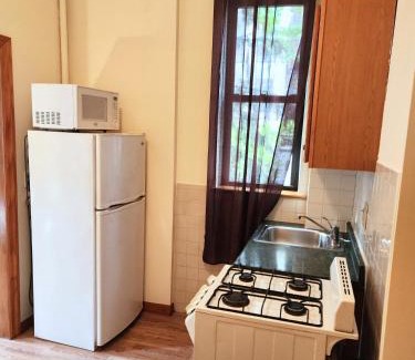 Chelsea Hostel | West 30th Street Guest House