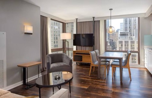 Midtown East Condo | Wyndham Presidential Reserve, a luxury 2-bedroom condo in Midtown NYC.