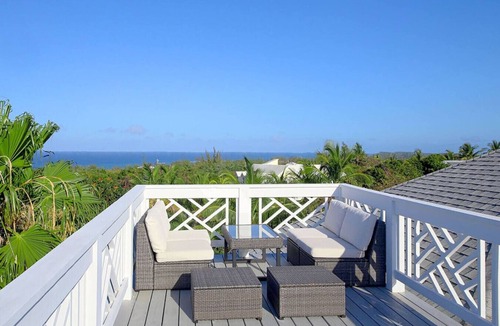 Governor's Harbour House | 𓇼Elegant 2BR Villa w/Private Pool & Generator𓇼