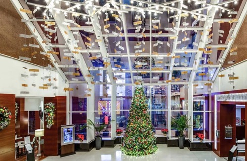 Central New York City House | 1 King Traditional Room, Crowne Plaza Times Square NYC, Pets Allowed, Wifi
