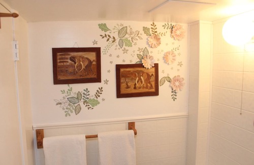 Canarsie House | 10 Minutes away from JFK is just what many look for. Easy access to the city.