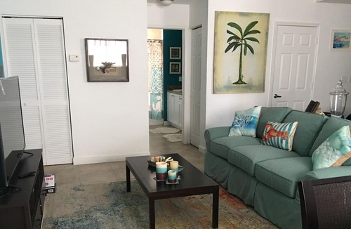 Alice Town House | 101 steps to Bimini Blue Water