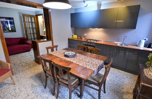 Dorsoduro Apartment | 105 m² Apartment ∙ 2 bedrooms ∙ 6 guests