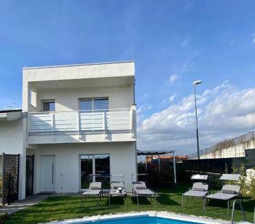 Salionze Resort | 129 m² Resort ∙ 3 bedrooms ∙ 9 guests