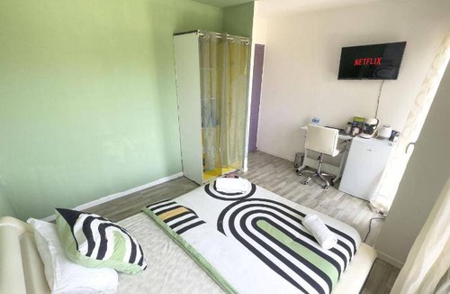 Antony Bed & Breakfast | 13 m² Bed and breakfast ∙ 1 bedroom ∙ 2 guests