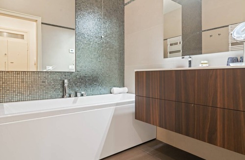 Historic Centre Apartment | 130 m² Apartment ∙ 3 bedrooms ∙ 4 guests