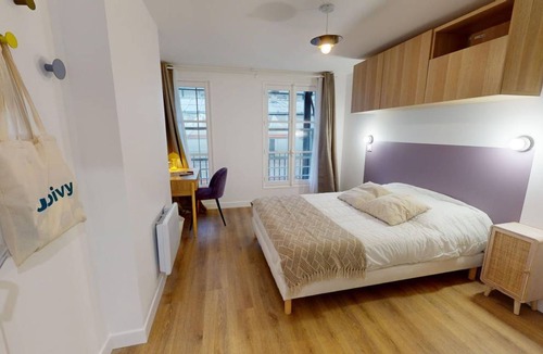 Hopital Saint-Louis Resort | 130 m² Private room ∙ 1 bedroom ∙ 1 guest