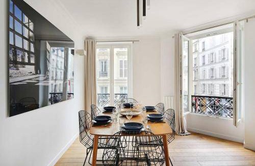 Quartier de Rochechouart Apartment | 149 m² Apartment ∙ 4 bedrooms ∙ 12 guests