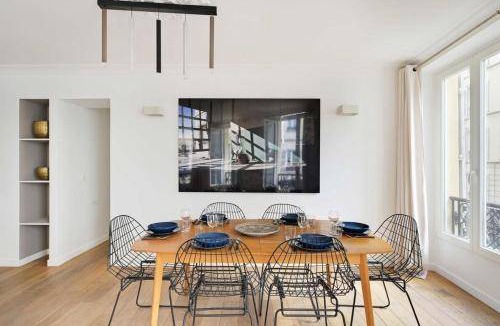 Quartier de Rochechouart Apartment | 149 m² Apartment ∙ 4 bedrooms ∙ 12 guests