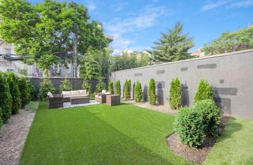 Greenpoint House | 149BK-101 New construction 2BR Private garden W-D