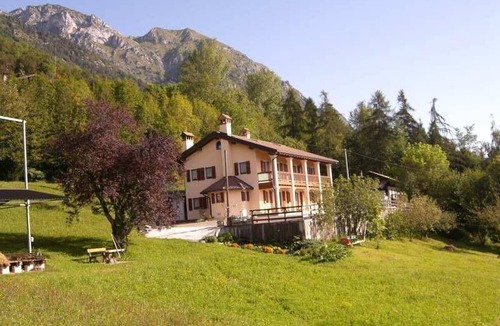 San Gregorio nelle Alpi Apartment | 150 m² Apartment ∙ 3 bedrooms ∙ 6 guests