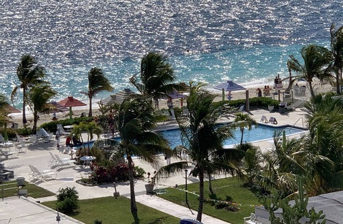 Discovery Bay Condo | 1605 Coral Beach Condo, Grand Bahama. Enjoy oceanfront views & romantic sunsets!