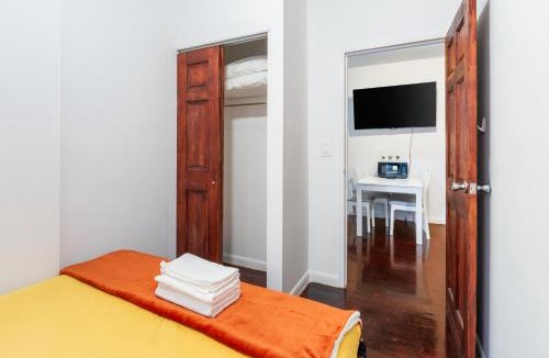 Manhattan Valley Apartment | 2 BD Cozy Home in Manhattan Valley