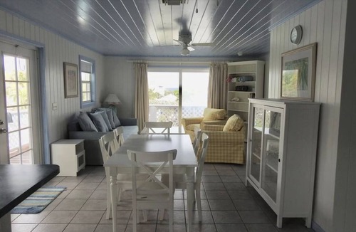 Hope Town Villa | 2-bedroom/2-bathroom Steps Away From the Beach at Turtle Hill Resort