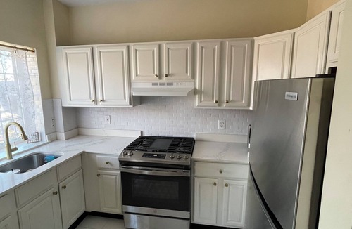 Flatbush Apartment | 2 Bedroom Private Smart Unit with Patio & Private Parking Option!
