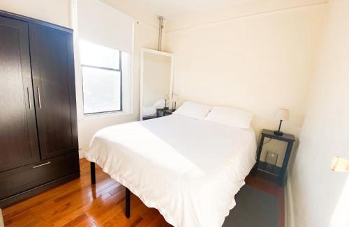 Williamsburg Apartment | 2 Bedrooms Entire Beautiful Apt in Williamsburg!