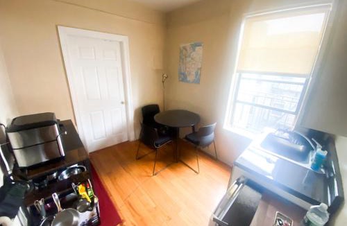 Williamsburg Apartment | 2 Bedrooms Entire Beautiful Apt in Williamsburg!