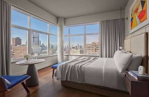 SoHo Hotel | 2 Family-friendly Horizon Suites at ModernHaus SoHo, Rooftop Pool, Pets Allowed!