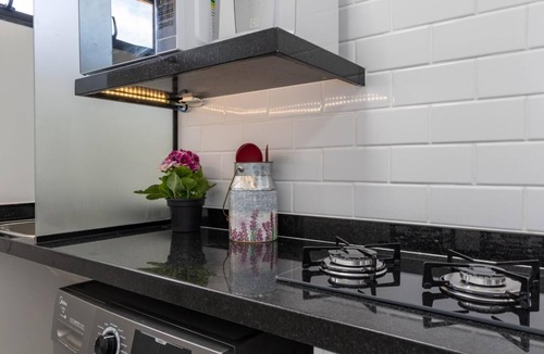 Barra da Tijuca Apartment | 2 km from Praia da Alvorada, near Barra Shopping | AM203