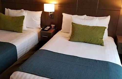 Gravesend Hotel | 2-Star Hotel ∙ Best Western Brooklyn-Coney Island Inn