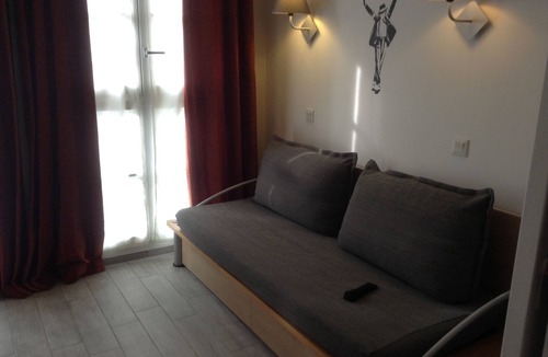Serris Apartment | 2 steps from Disneyland your apartment for 5!