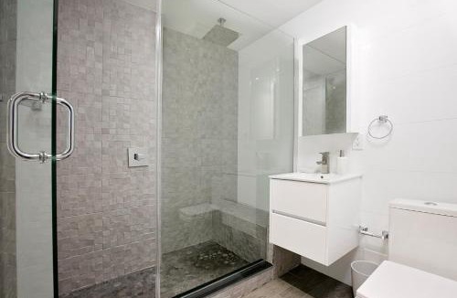 Peter Cooper Village Apartment | 24-6 Gramercy area Newly reno Studio W D in unit